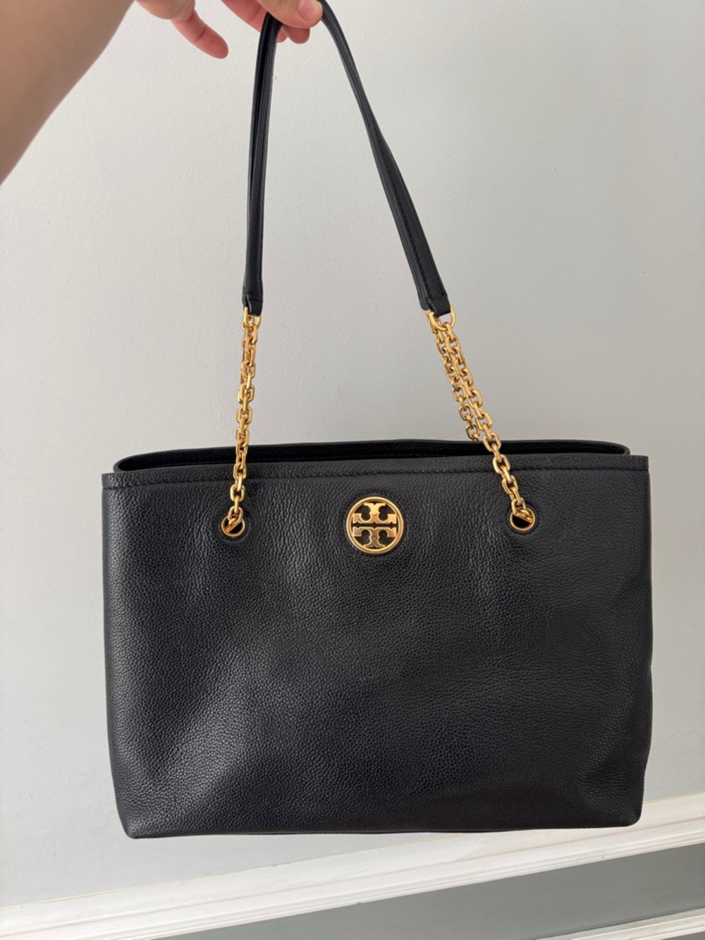 Tory Burch Black Leather Shoulder Bag with Gold Chain Accents